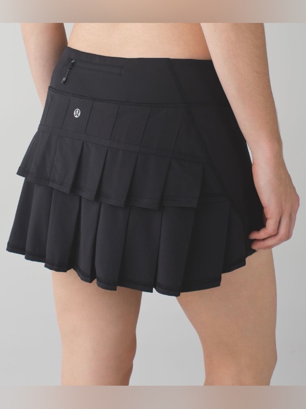 Lululemon Run: Pace Setter Skirt Women Sz 2 Black EUC